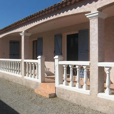 Oda ve Kahvaltı D'hotes A D'herault 4*